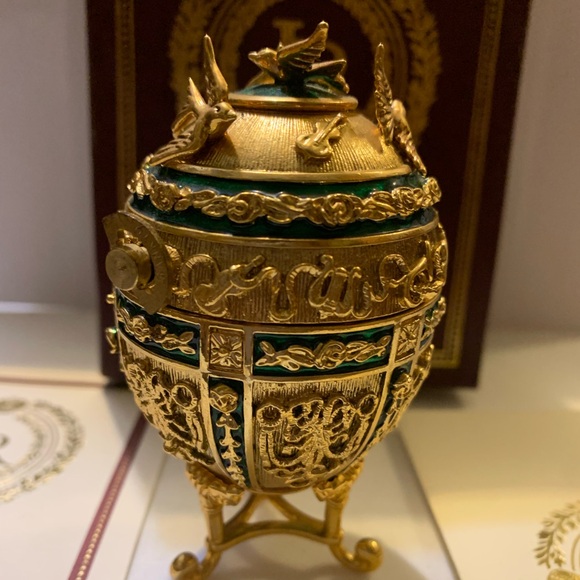 Joan Rivers Imperial Treasures The Music Box Enamel Egg Figurine